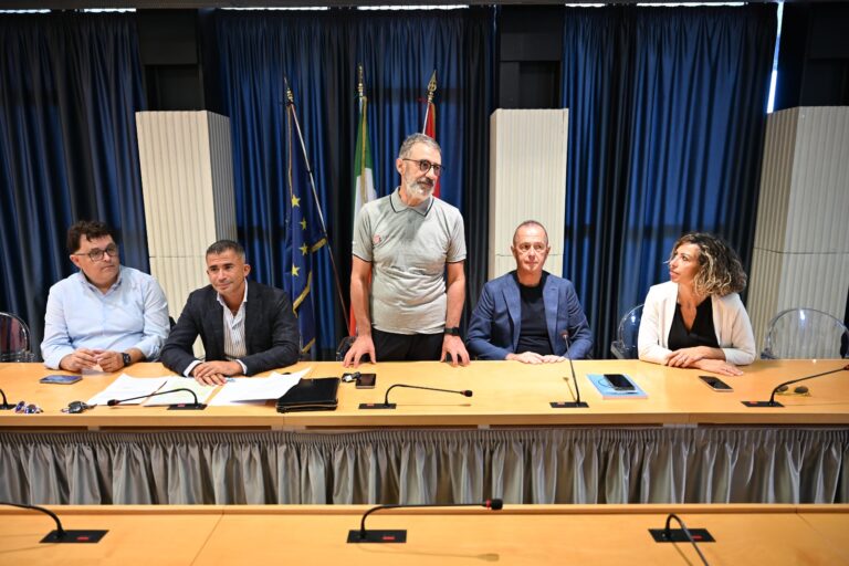 Conferenza stampa INCENDI ABRUZZO, L’OPPOSIZIONE PRESENTA INTERPELLANZA SU PIANO ANTINCENDIO BOSCHIVO